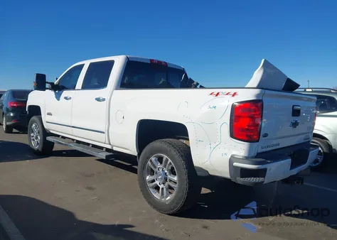 2015 Chevrolet Silverado 2500Hd High Country z USA, uszkodzony, nr VIN 1GC1KXE85FF613999